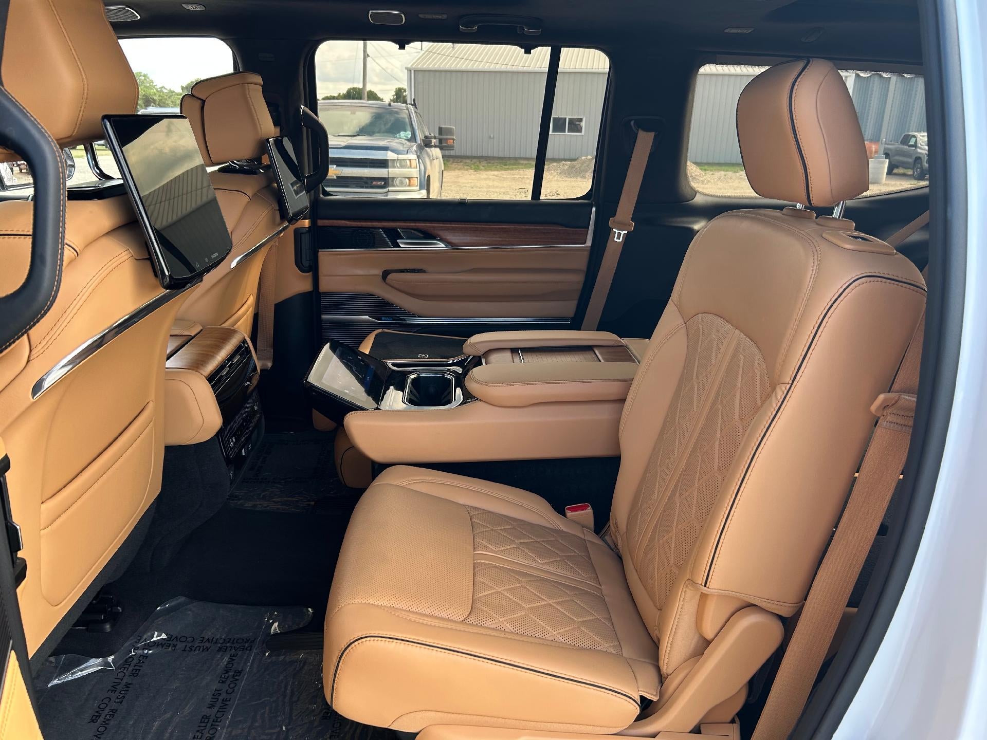 2024 Jeep Grand Wagoneer Series III