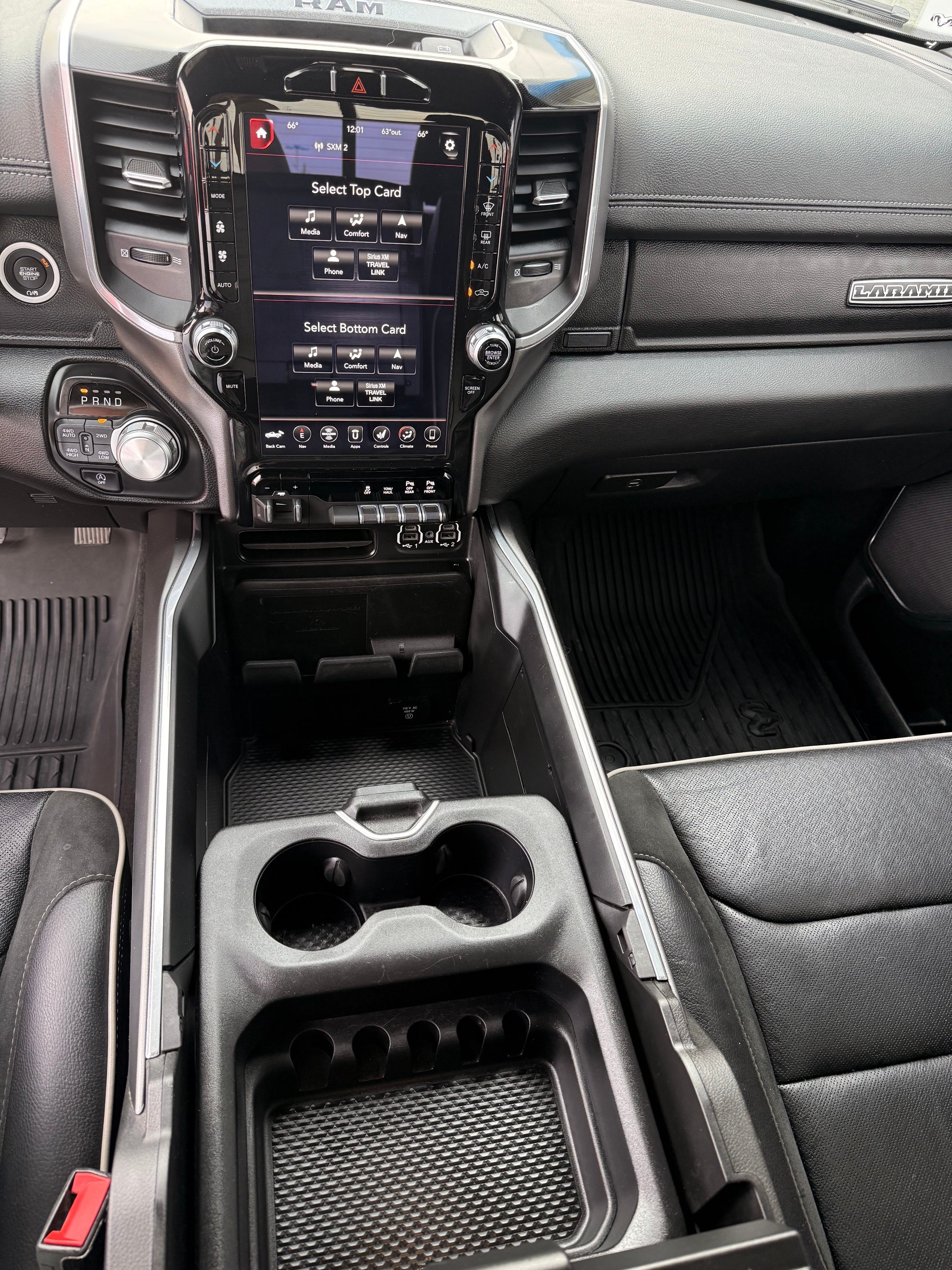 2021 RAM 1500 Laramie Crew Cab 4x4 5'7" Box