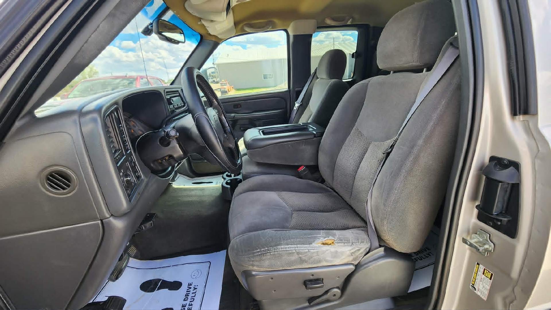 2004 Chevrolet Silverado 2500 HD LS