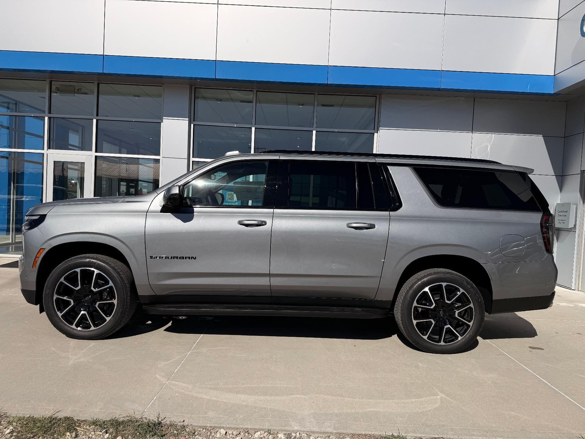 2027 Chevrolet Suburban RST