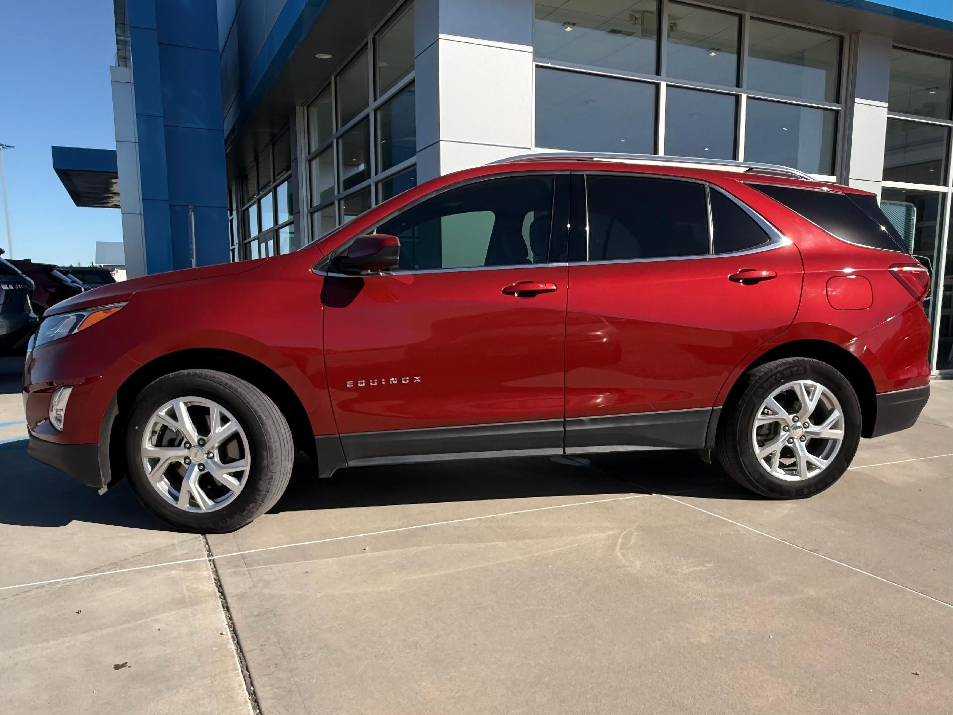Used 2020 Chevrolet Equinox LT with VIN 2GNAXLEX7L6260129 for sale in Alma, NE