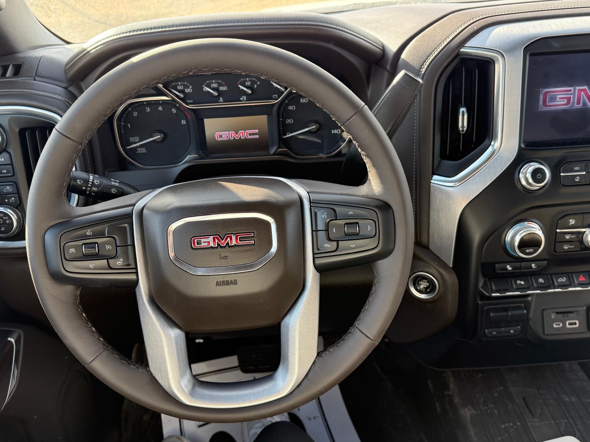 2022 GMC Sierra 1500 Limited SLT